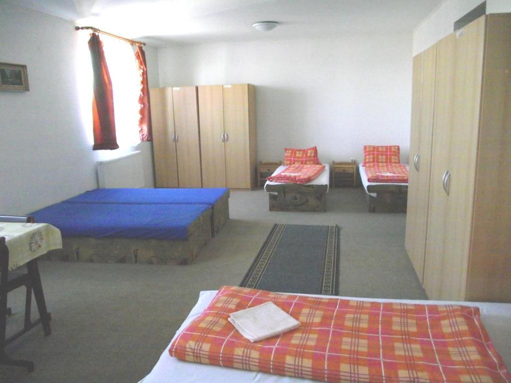 Penzión Slávia Poprad Habitación foto